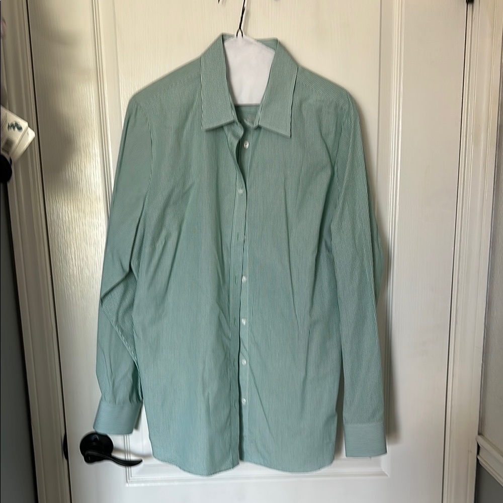 Women’s dress shirt. Green/white striped.